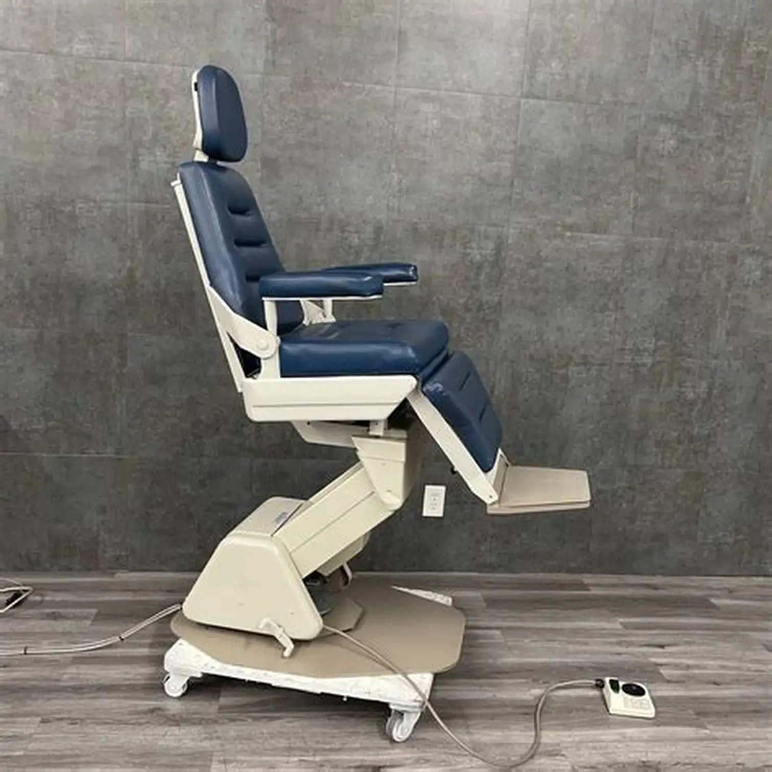 Recliner Chair